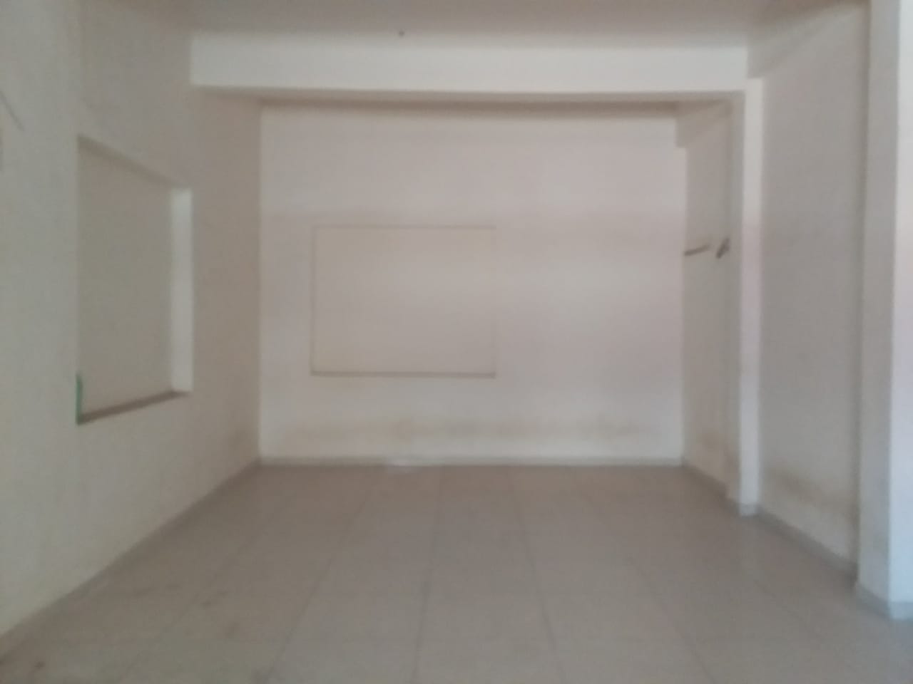 Cama Industrial Estate flat for rent - Image 5