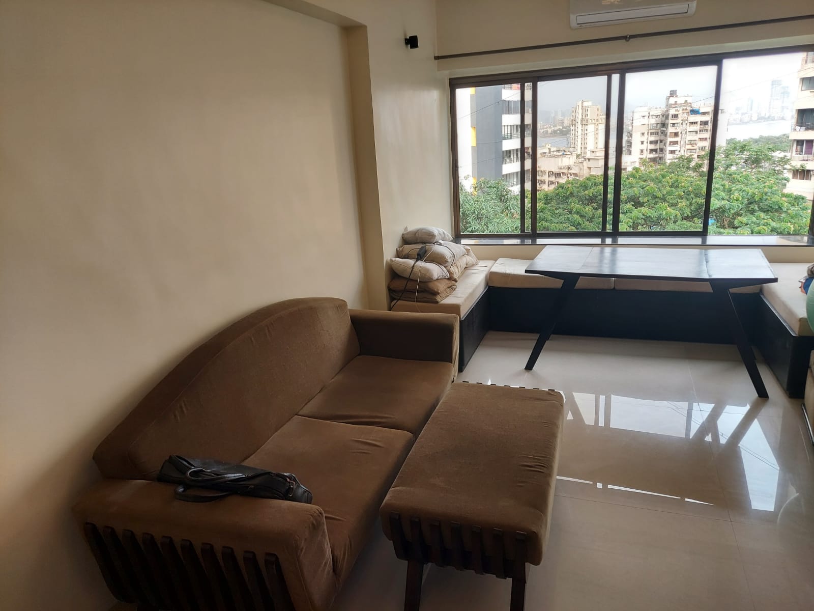 Vindhyachal — Bandra West