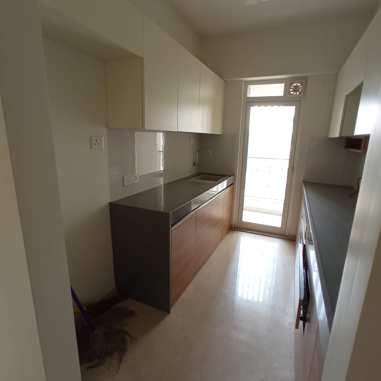 Godrej Trees flat for rent - Image 6