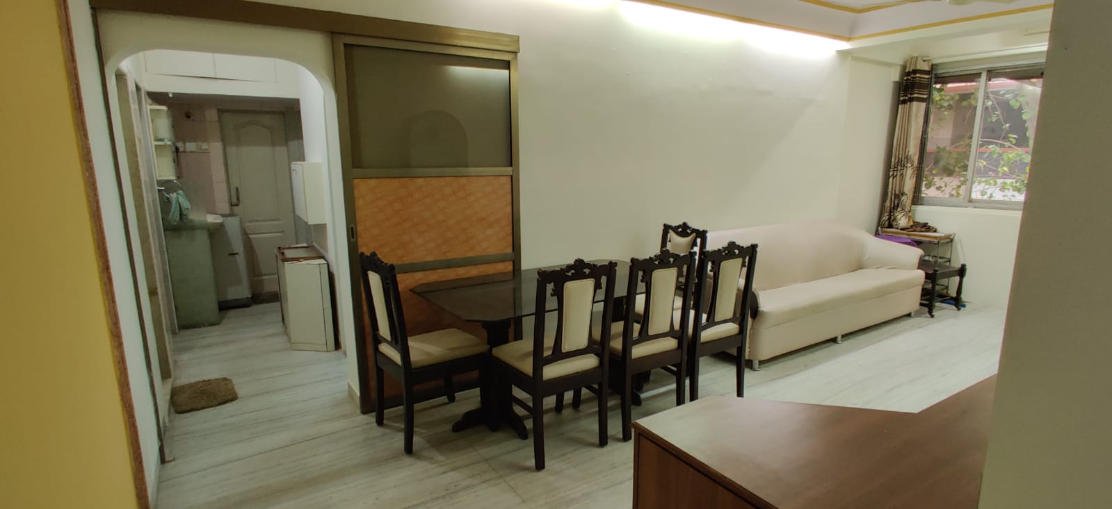 2 BHK Shiv Om Building in Vile Parle West