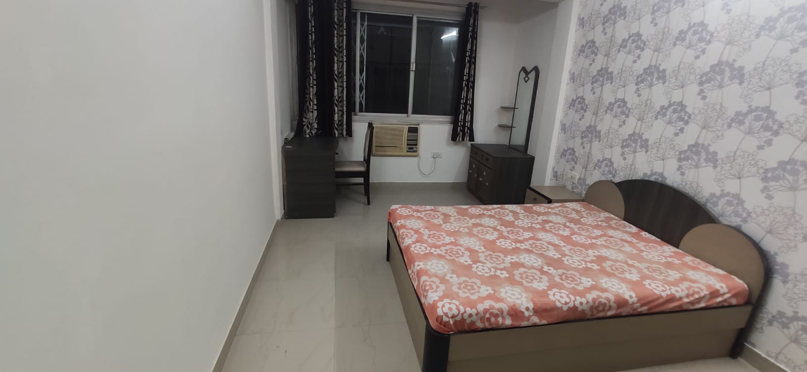 Shiv Om Building — Vile Parle West (5)