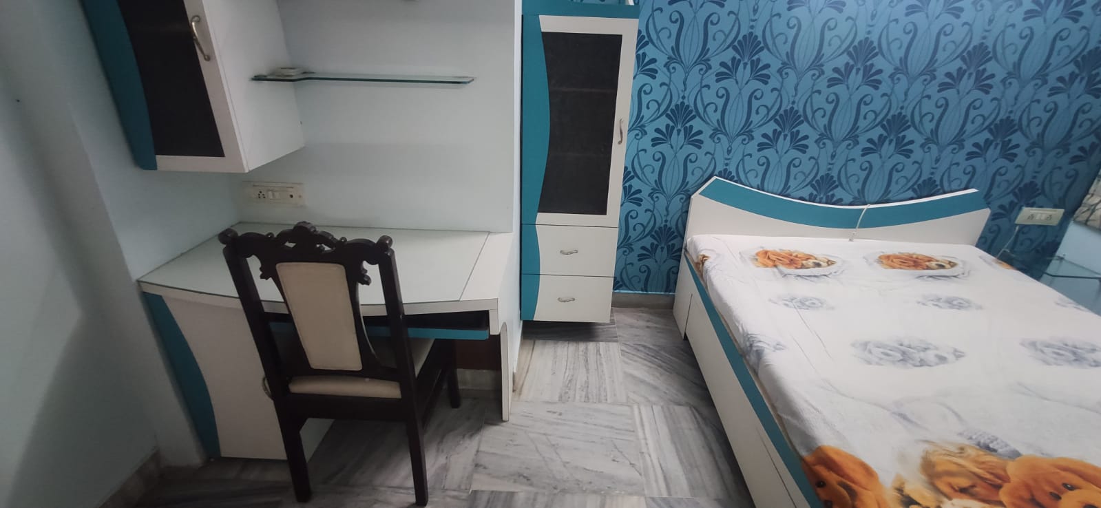 Shiv Om Building — Vile Parle West (7)