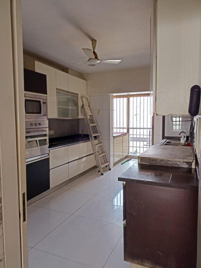 Oberoi Sky Heights flat for rent - Image 5