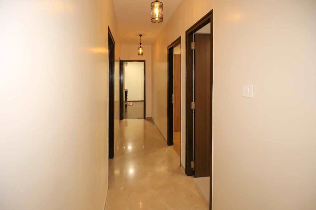 Dheeraj Insignia — Santacruz East