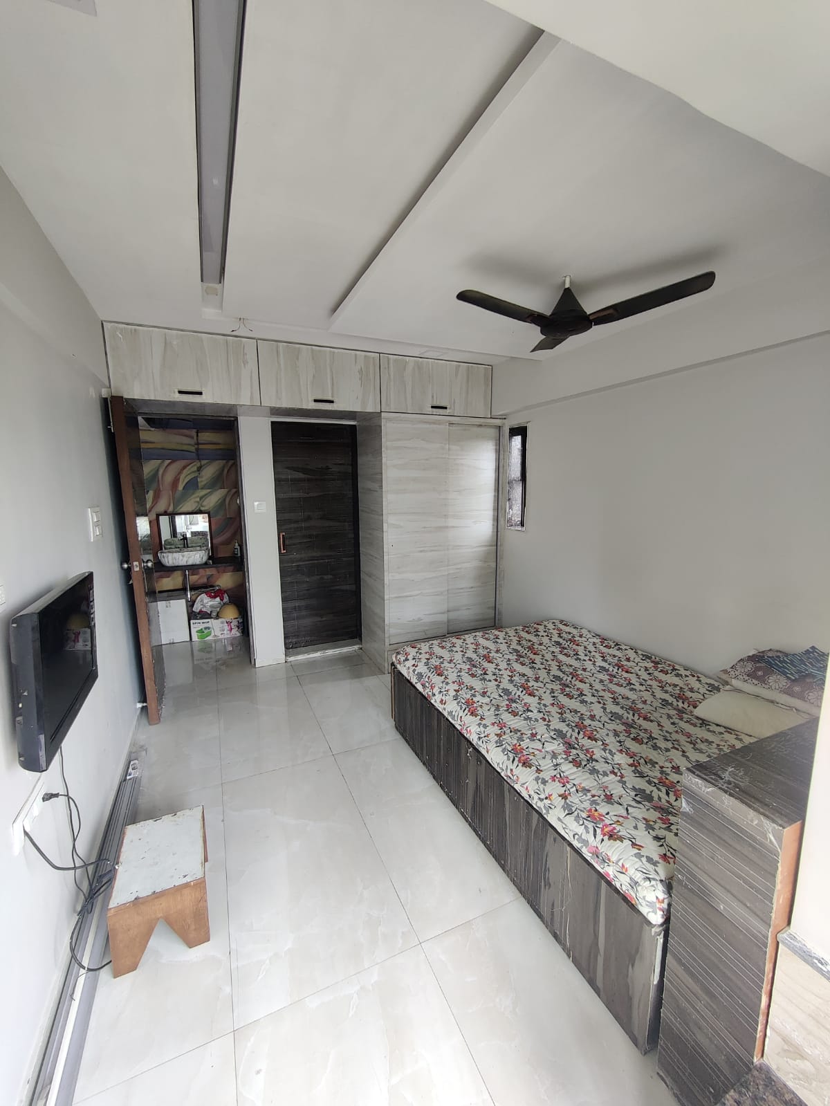 Gold Coin — Tardeo (7)