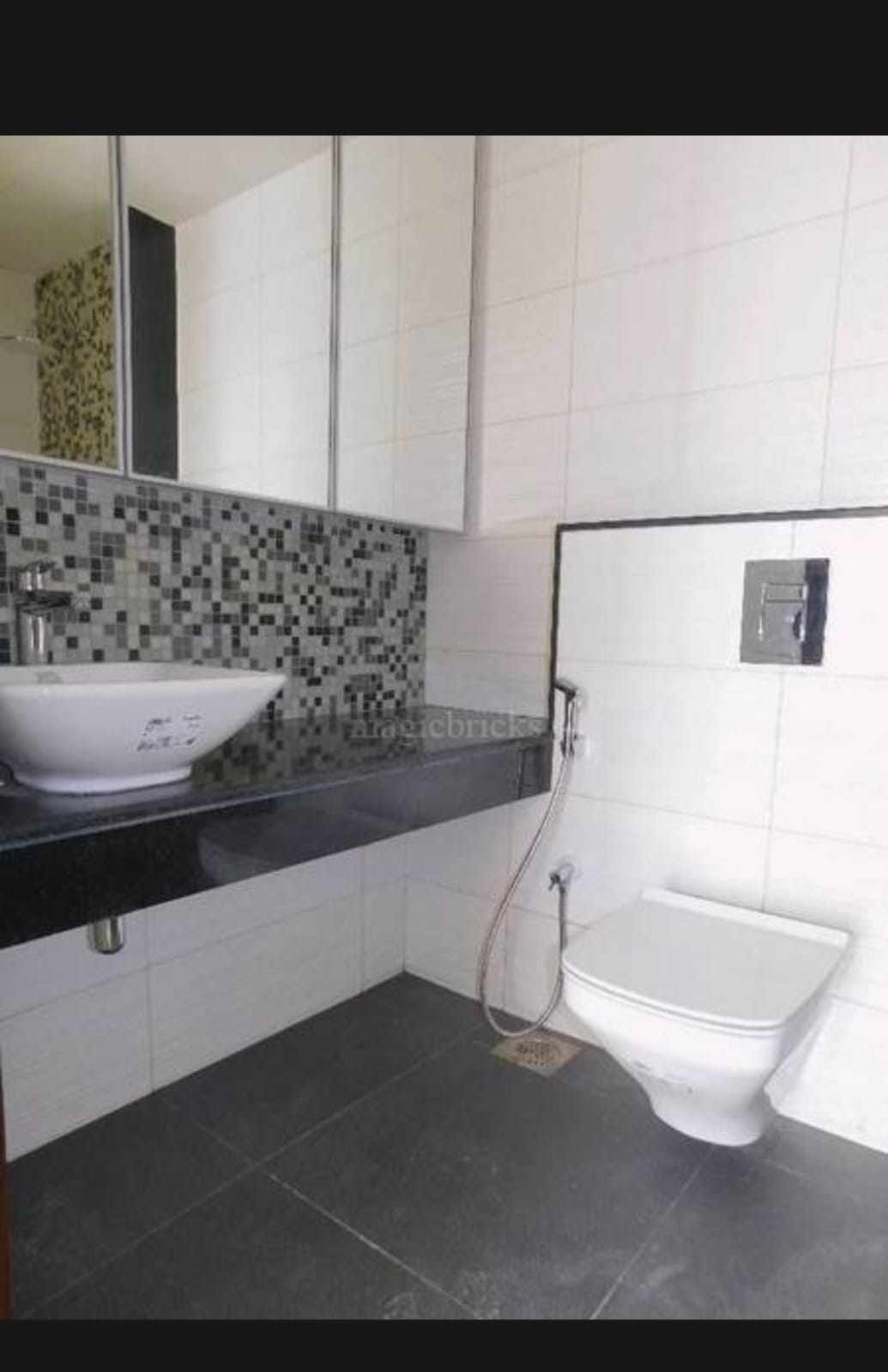 Lodha Azzuro flat for rent - Image 3
