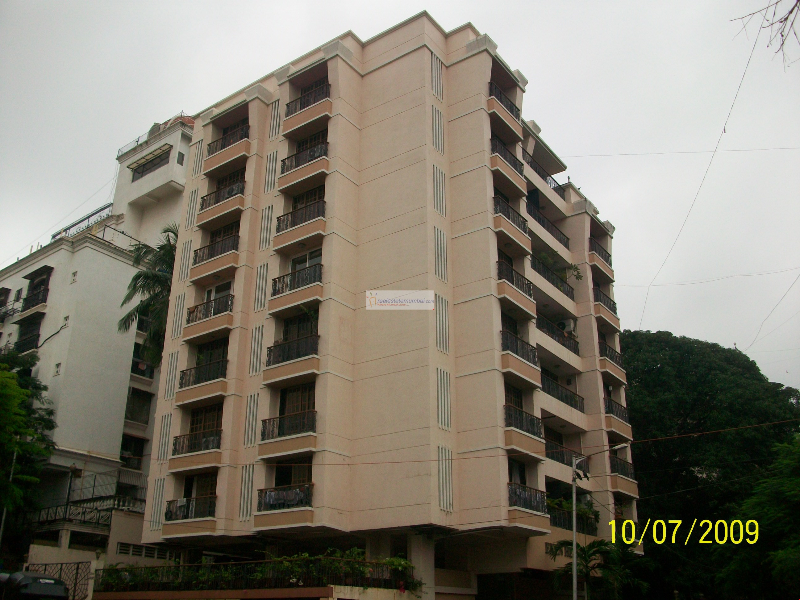 Eken Heights — Bandra West (2)