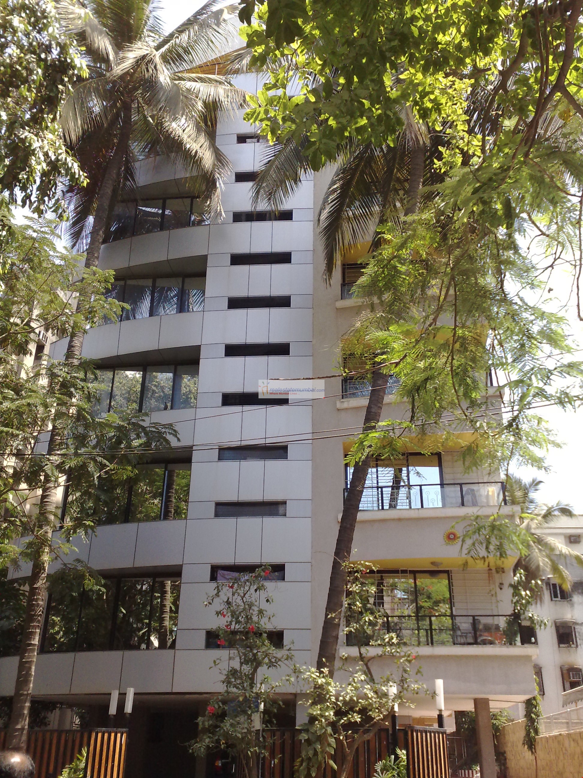 Flora โ Khar West
