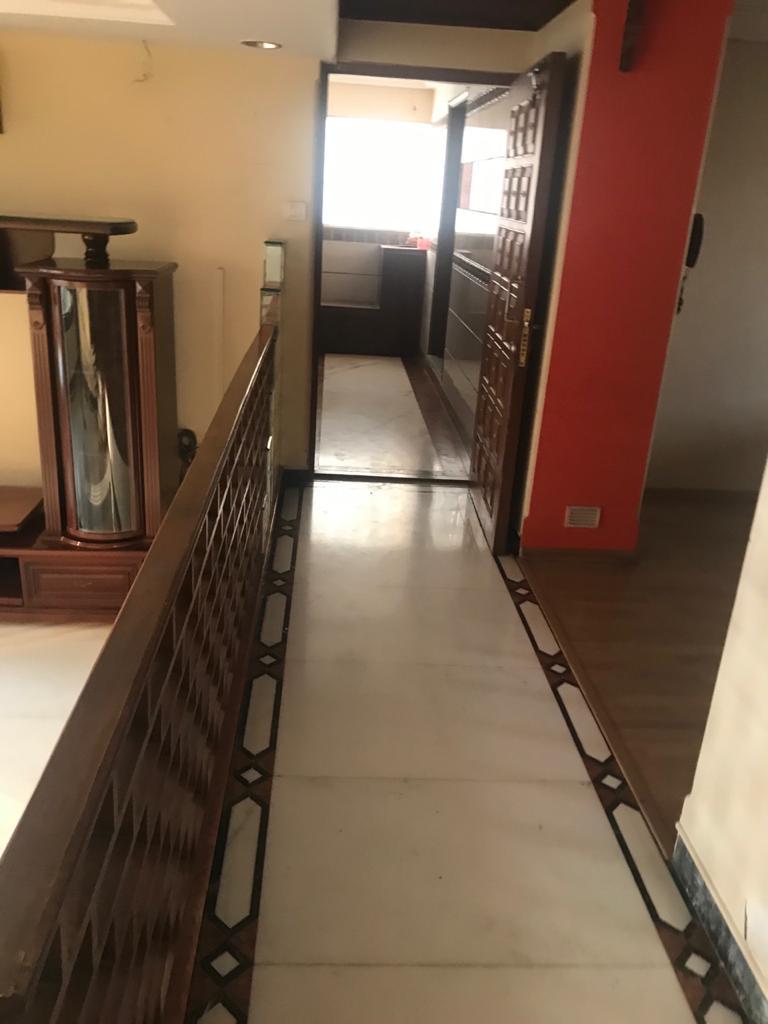 Kalpak Gulistan — Bandra West