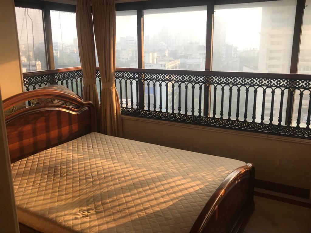 Kalpak Gulistan — Bandra West