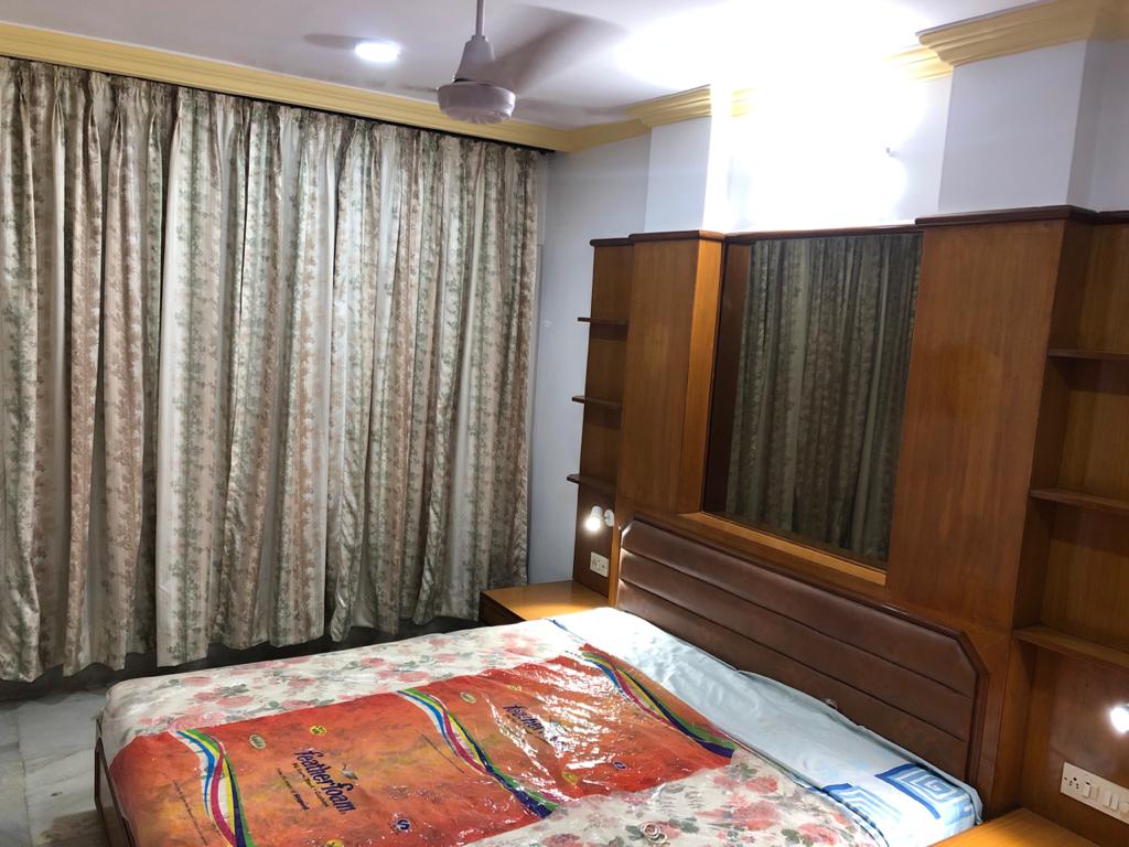 Dinkar Smruti — Bandra West
