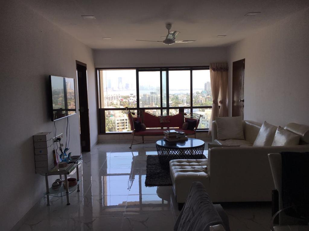 Everest — Bandra West