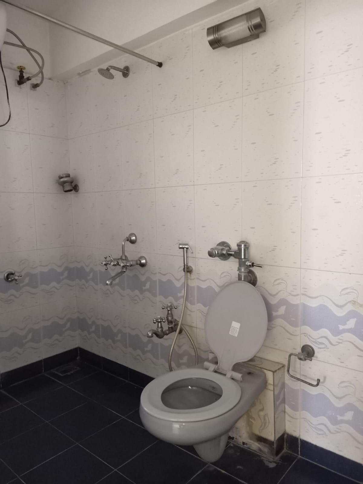 Valencia — Andheri West (2)