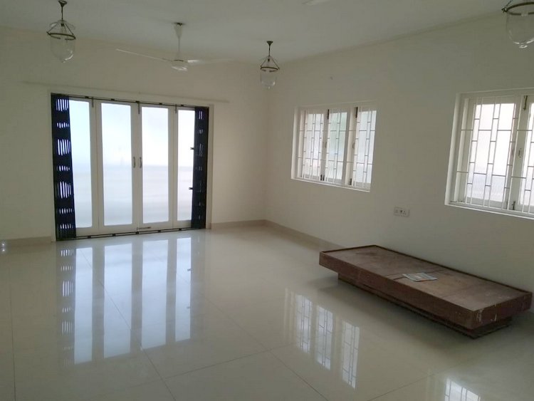 Rashmi B-7 โ Juhu