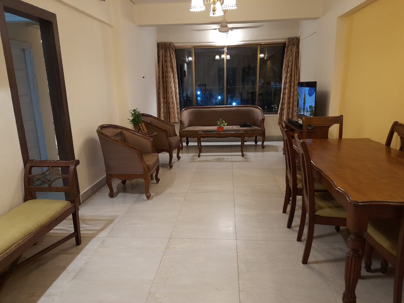 Roop Darshan flat for rent - Image 6