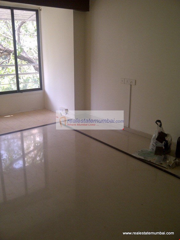 La Roche — Bandra West (7)
