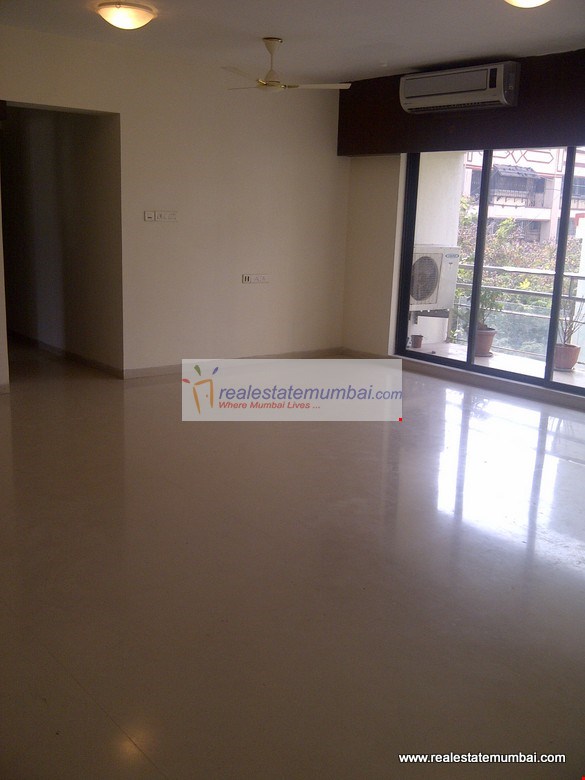 La Roche — Bandra West (3)