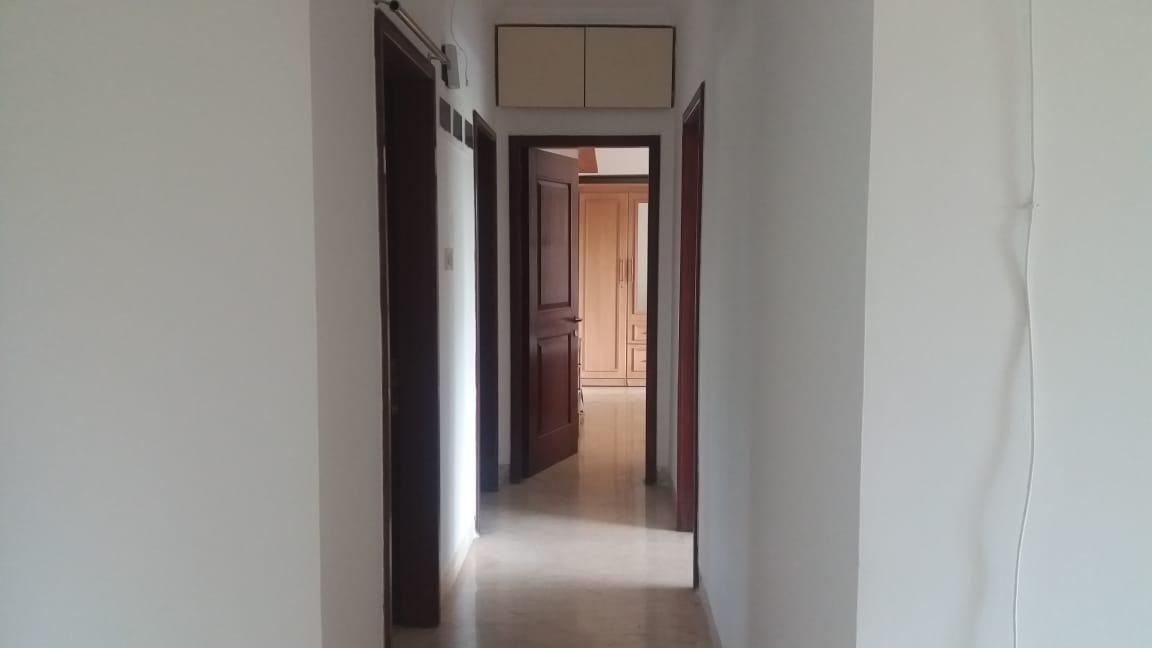 Spencer — Bandra West (8)