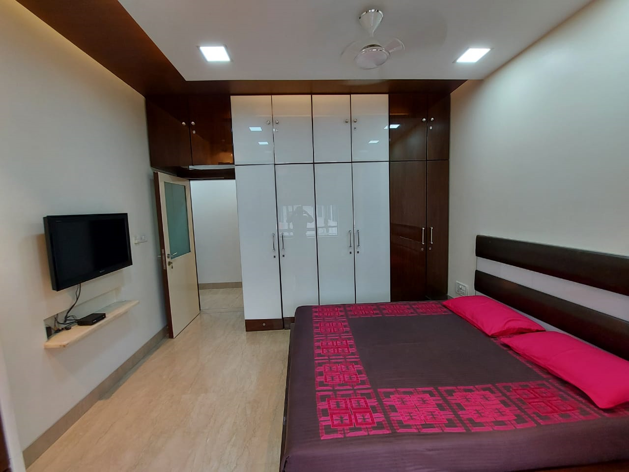 Sukh Shanti — Peddar Road (1)