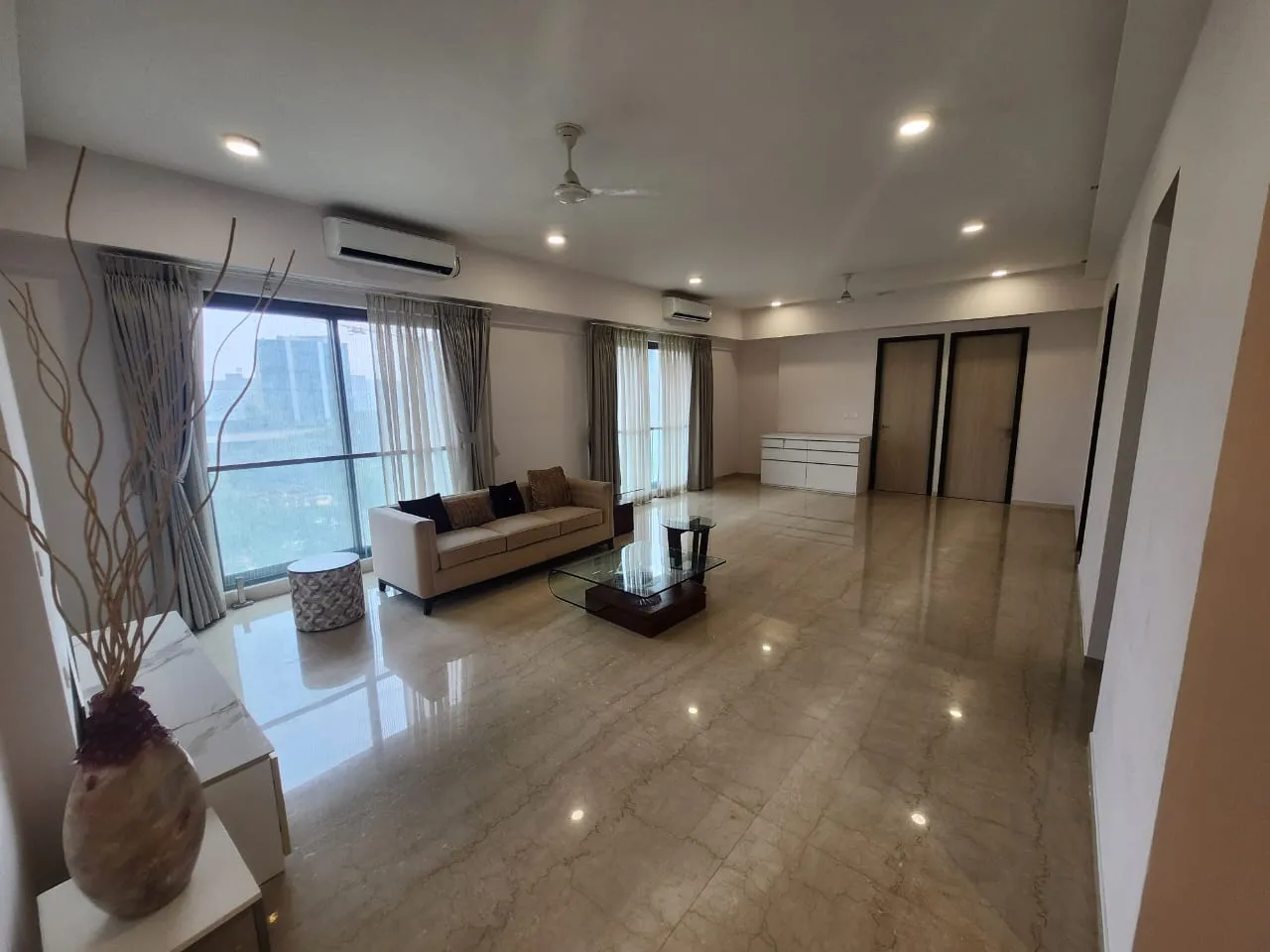 X BKC — Bandra East (26)