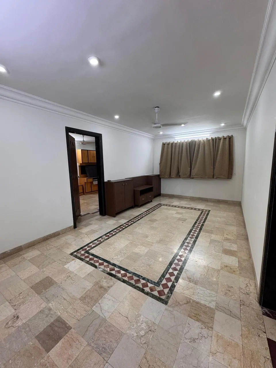 Oakland Park — Andheri West (5)