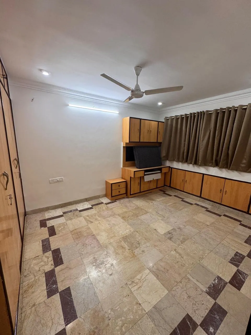 Oakland Park — Andheri West (9)