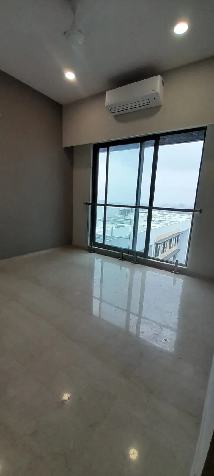 X BKC — Bandra East (5)