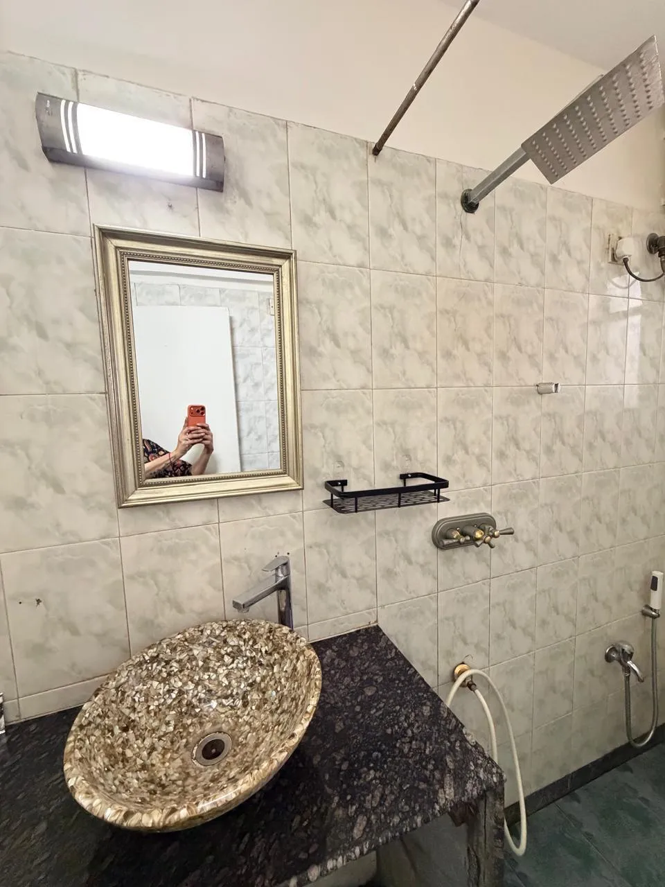 Blue Mountain — Andheri West (13)