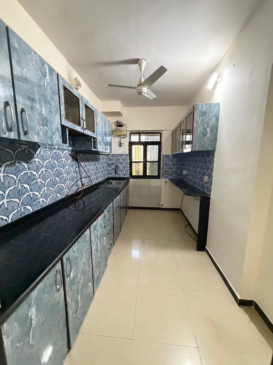 Blue Mountain — Andheri West (5)