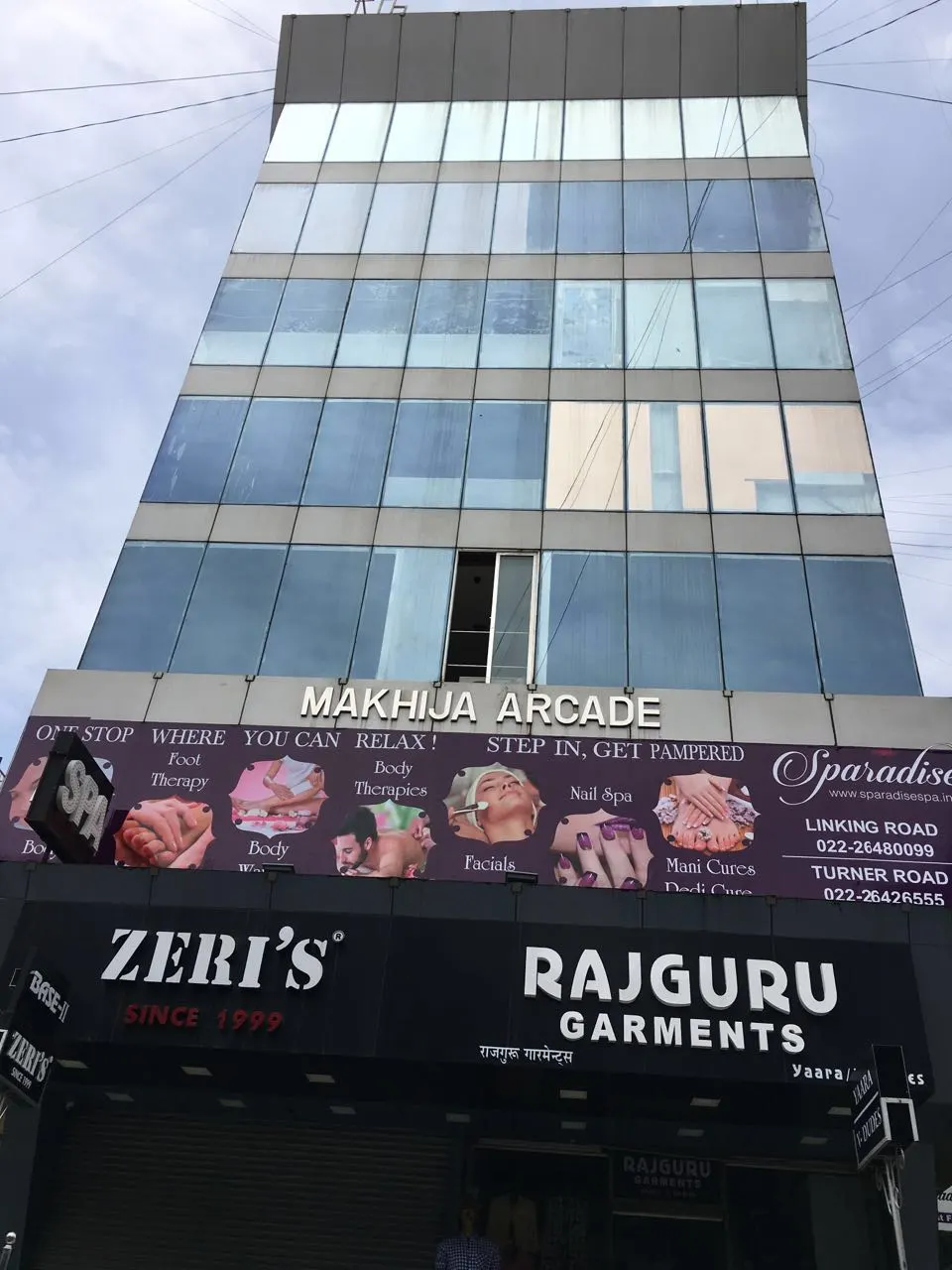 Makhija Arcade — Khar West (1)