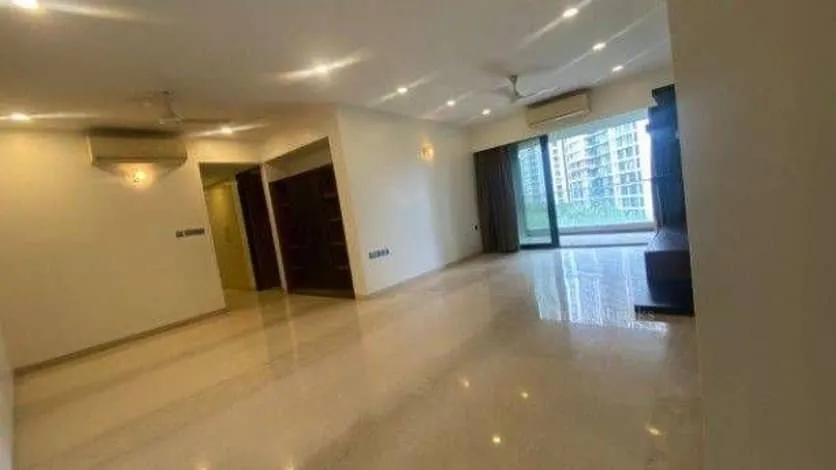 Photo 1 of Rustomjee Oriana in Bandra East