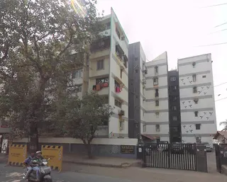 2 BHK in Palm Beach Apartment, Andheri West