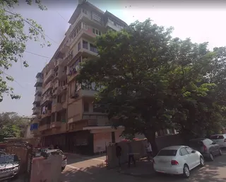 4 BHK in Shanti Niketan, Marine Drive
