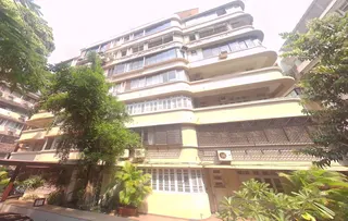 2 BHK in Kala Niketan, Breach Candy
