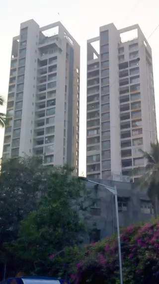 4 BHK in Siddhivinayak Horizon, Prabhadevi