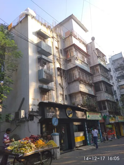 2 BHK Hardik Villa in Bandra West, photo 1