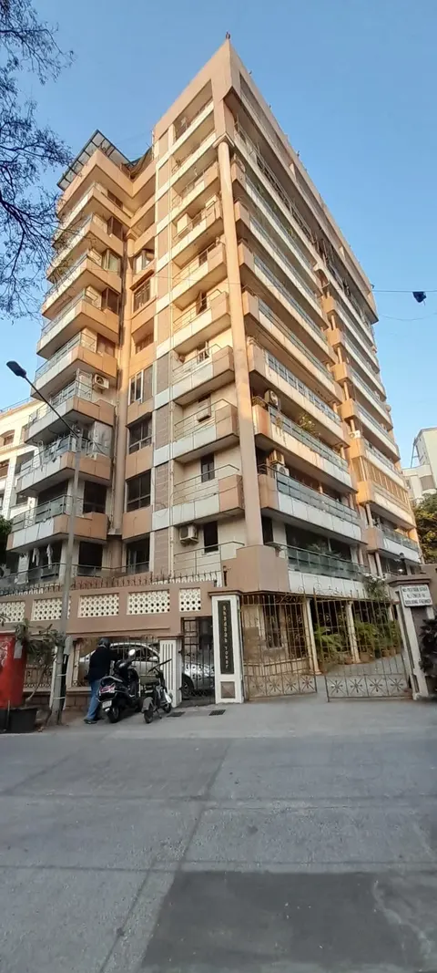 3 BHK Shadaab Tower