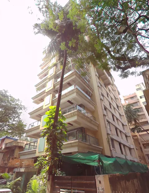 2 BHK Lamour in Bandra West, photo 2