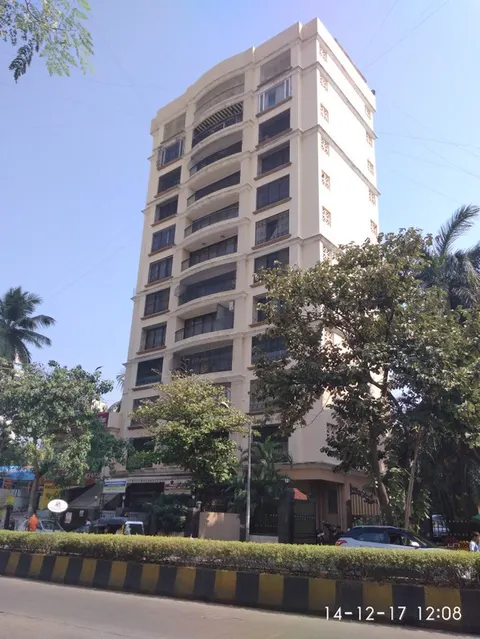 4 BHK Grand Bay