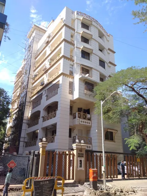 Reminess, Bandra West