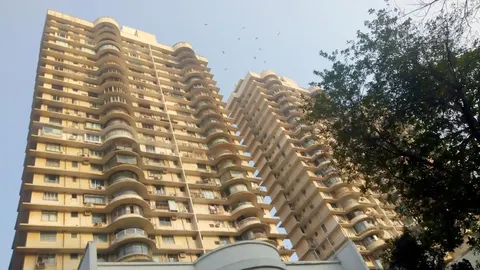3 BHK Grand Paradi in Kemps Corner