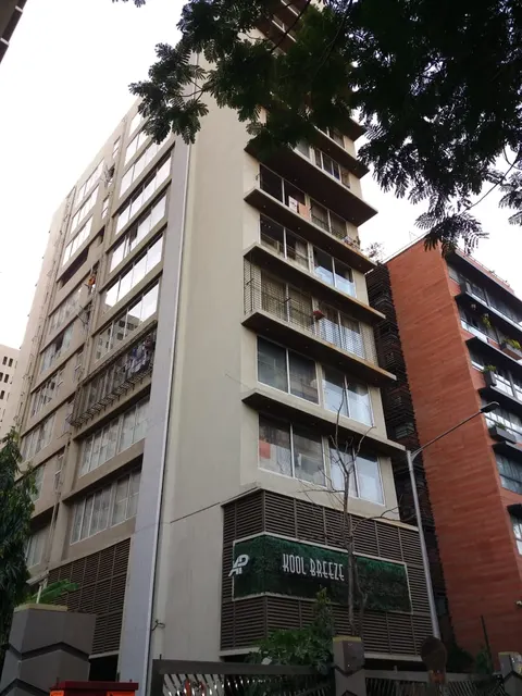 2 BHK Kool Breeze in Khar West