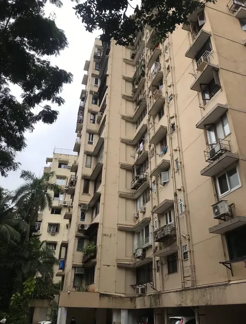 1 BHK Oceanic in Breach Candy