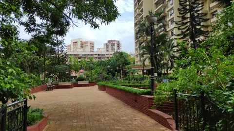 3 BHK Green Acres in Andheri West, photo 3