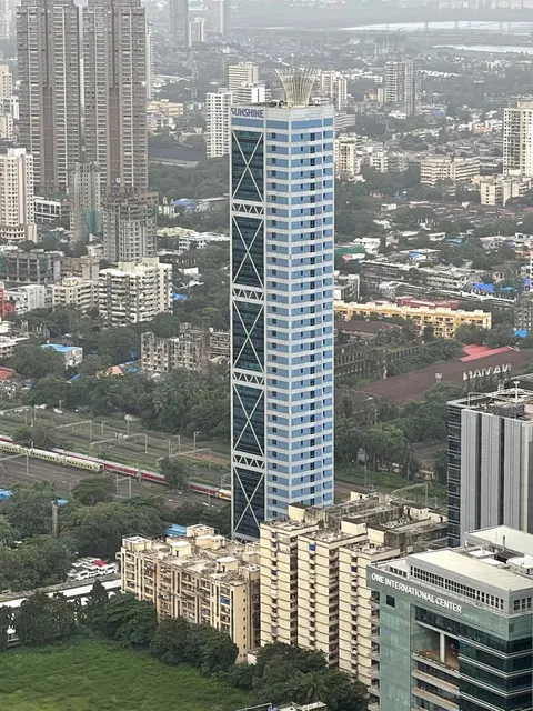 Office Sunshine Tower in Dadar West, photo 2