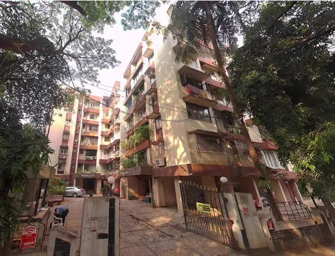 2 BHK Raj Kamal Apartment in Andheri West, photo 2