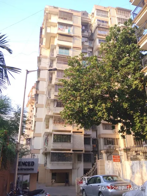 3 BHK Cenced in Bandra West