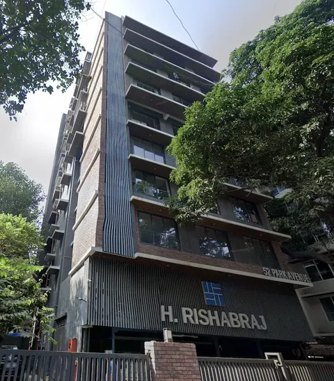 3 BHK 52 Park Avenue