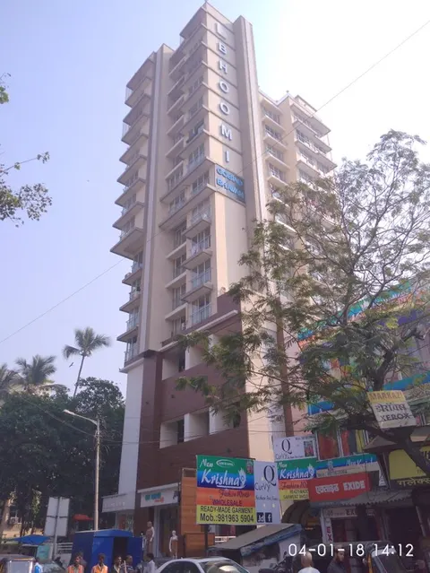 Bhoomi Gobind Bhavan, Khar West