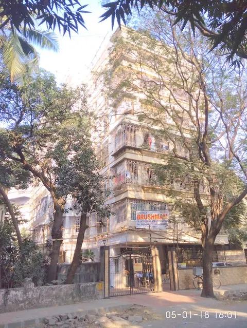 2 BHK Madhu Kunj in Khar West